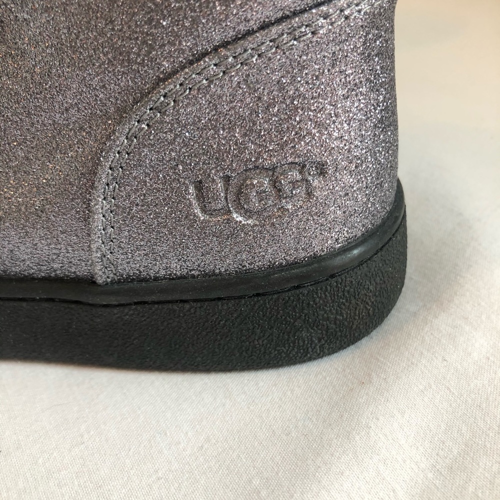Uggs - image 4
